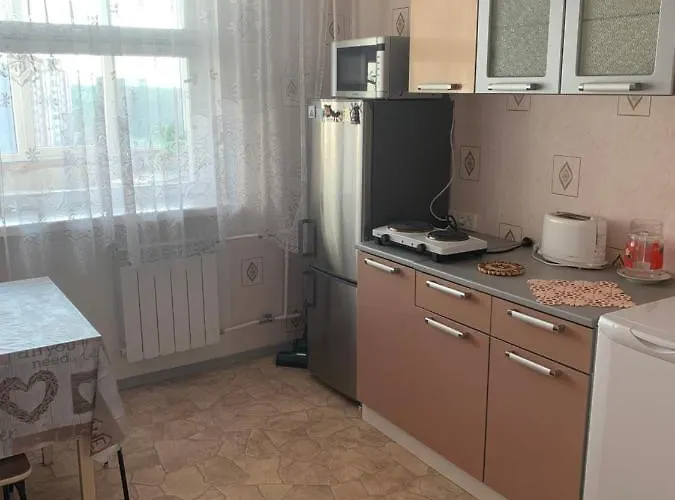 شقة ореховая горка с балконом и лифтом نارفا