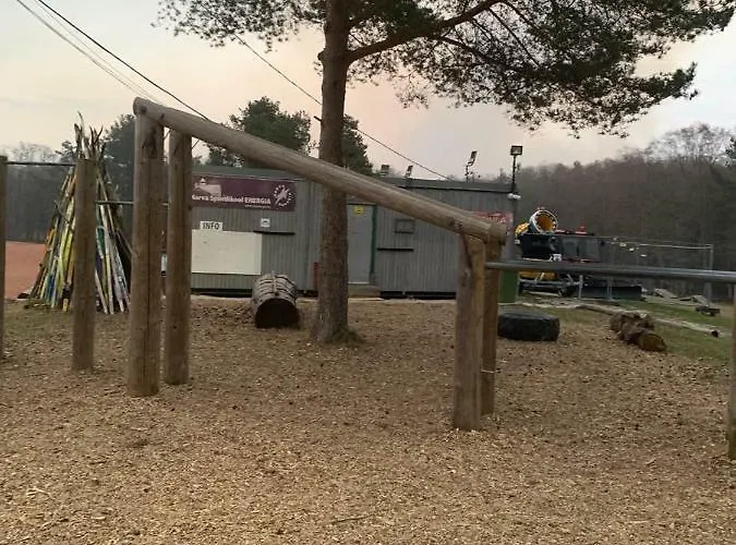 ореховая горка с балконом и лифтом * نارفا