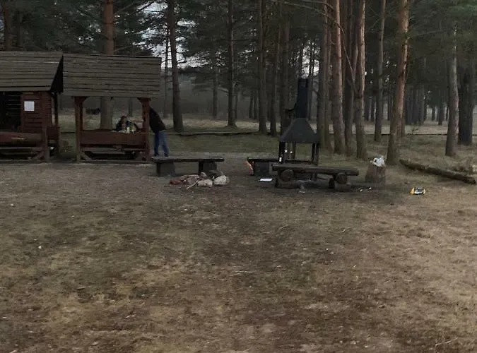 ореховая горка с балконом и лифтом شقة *